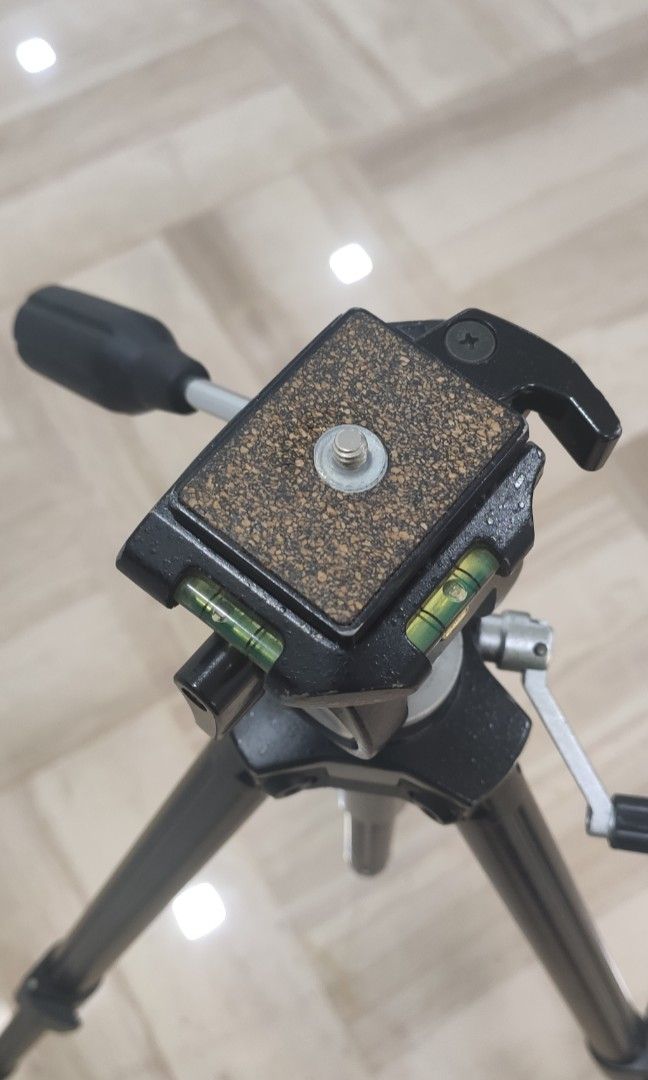 Silk tripod, Photography, Photography Accessories, Tripods & Monopods