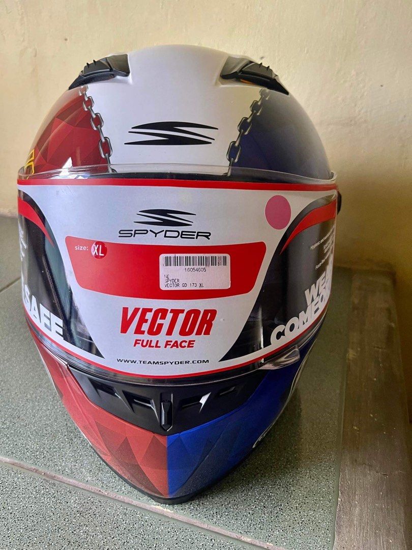 Spyder Helmet Brandnew with Box Motorbikes Motorbike Parts