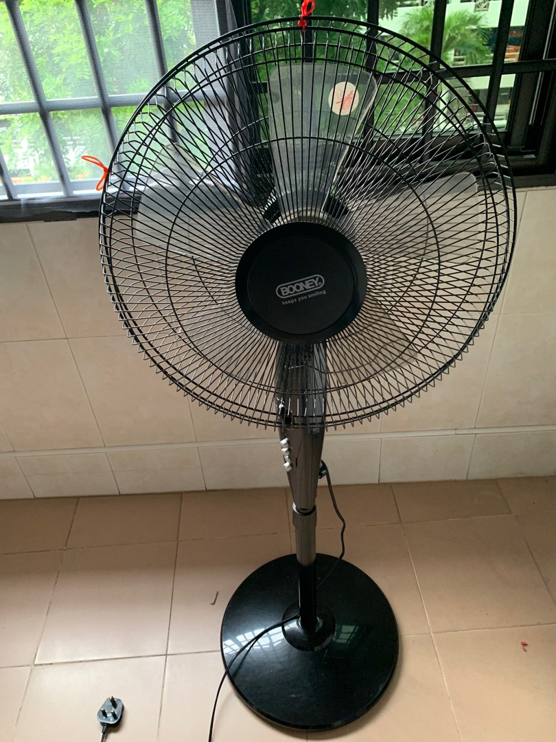 Standing fan (not working), Furniture & Home Living, Lighting & Fans