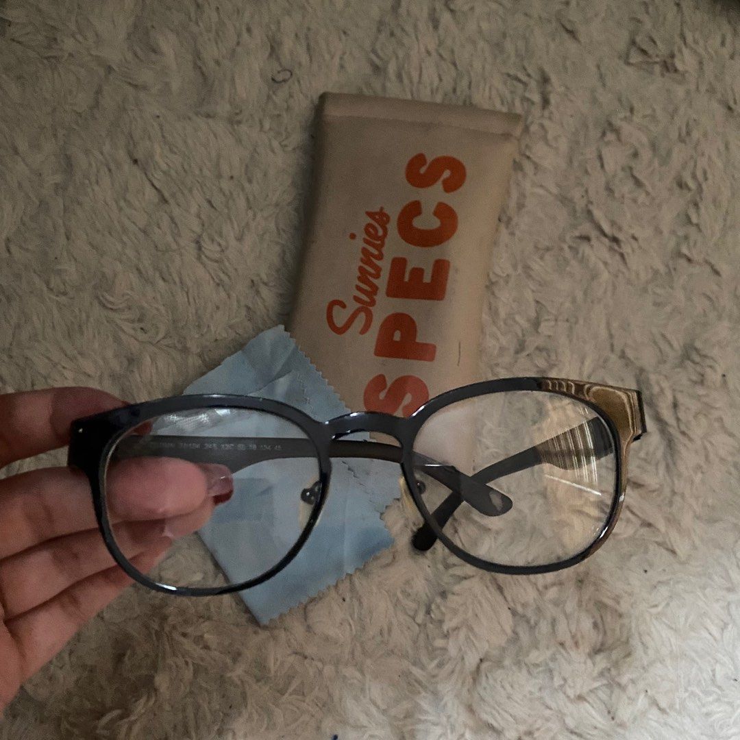 SUNNIES specs glasses (quinn) (Category: Sunglasses & Eyewear) located in Santa Cruz. Submitted by joeypotter007 (Listing ID 1240672577, Image 2). Description: .