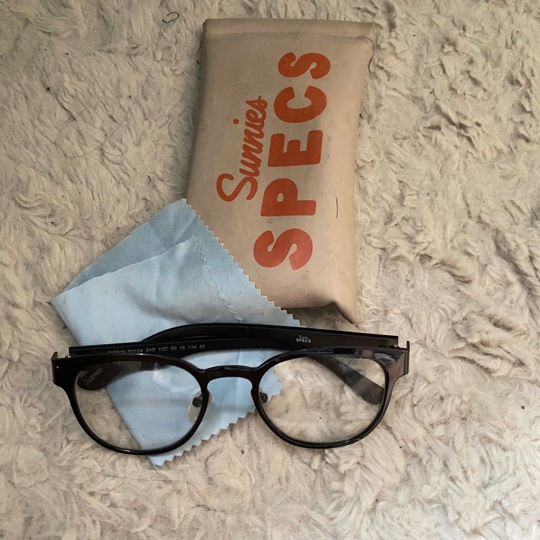 SUNNIES specs glasses (quinn) (Category: Sunglasses & Eyewear) located in Santa Cruz. Submitted by joeypotter007 (Listing ID 1240672577, Image 1). Description: .