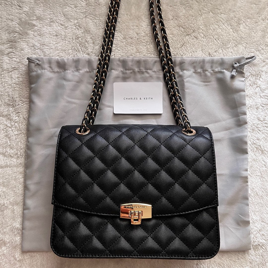Tas Charles and Keith Quilted Chain Handle Shoulder Bag in Black on