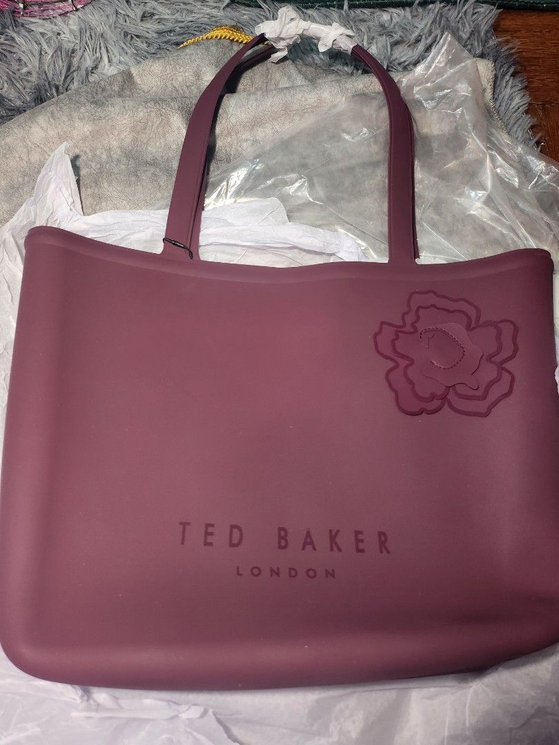 Ted baker hotsell silicone bag large