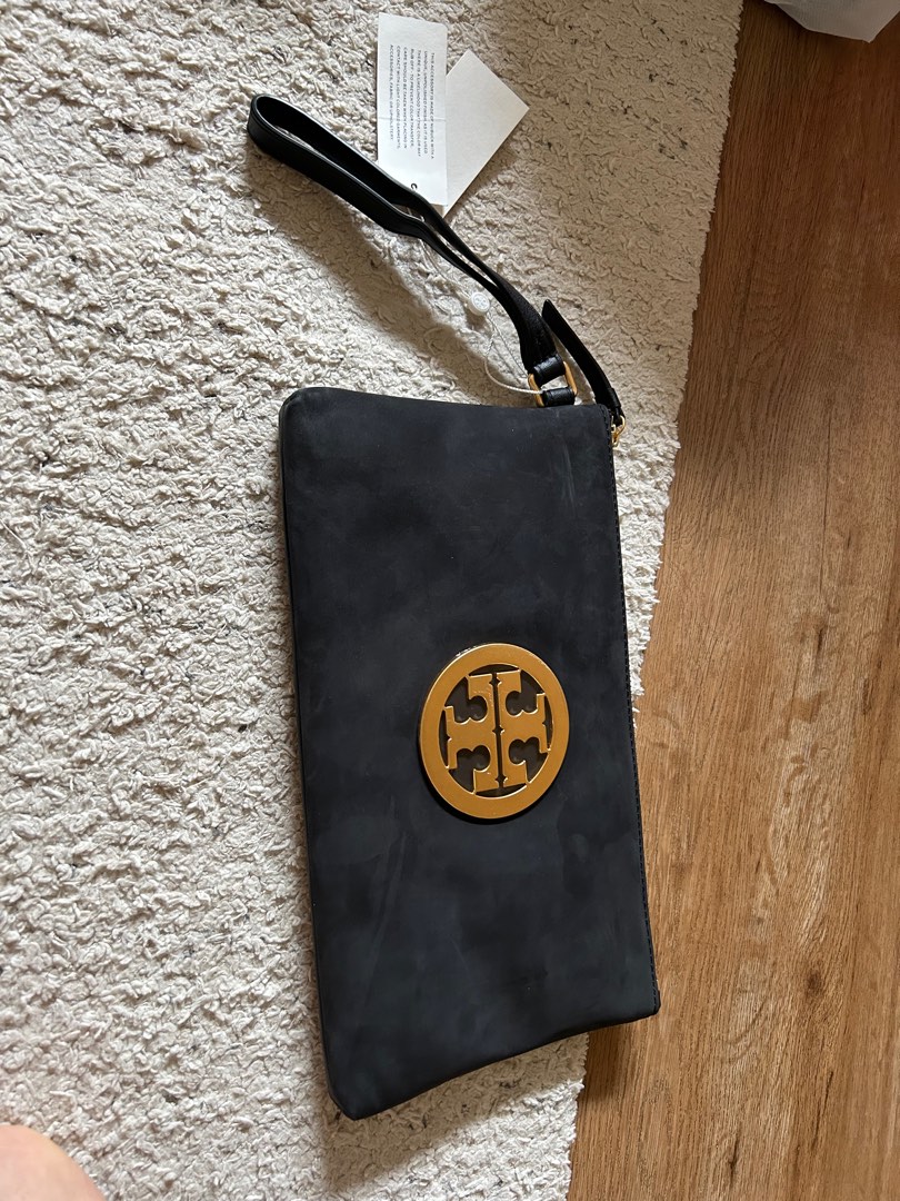 Tory Burch clutch, Women's Fashion, Bags & Wallets, Clutches on Carousell