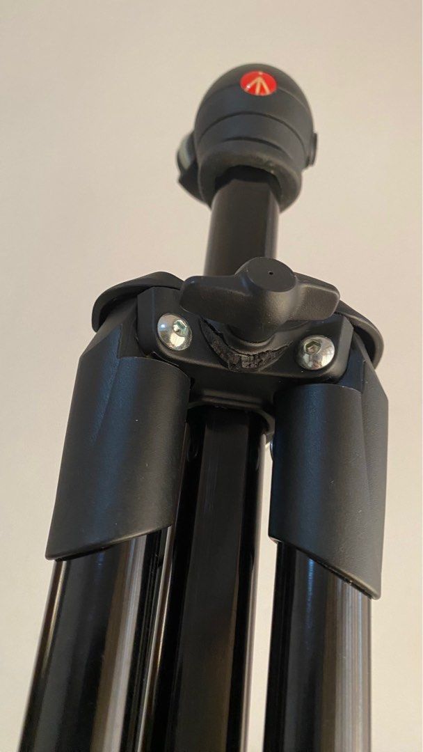 Tripod with broken screw nut, Photography, Photography Accessories