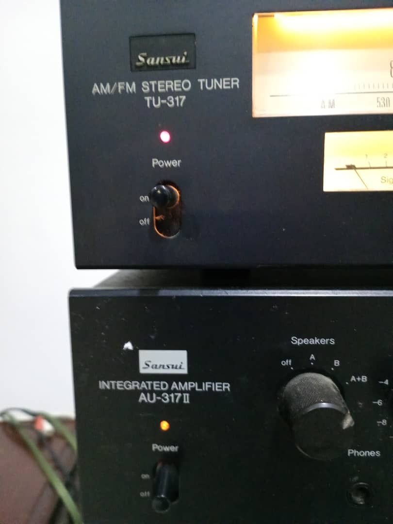 Sansui TU-317 AM/FM Stereo Tuner