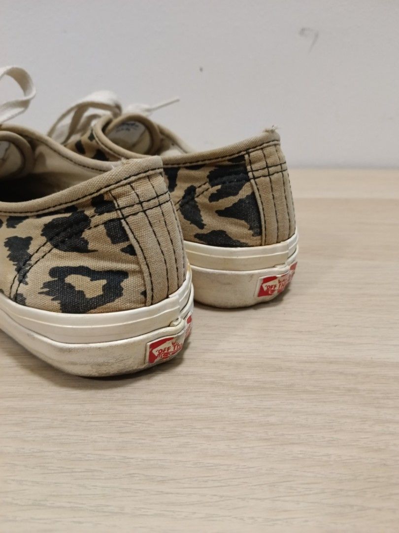 Vans authentic deals cheetah