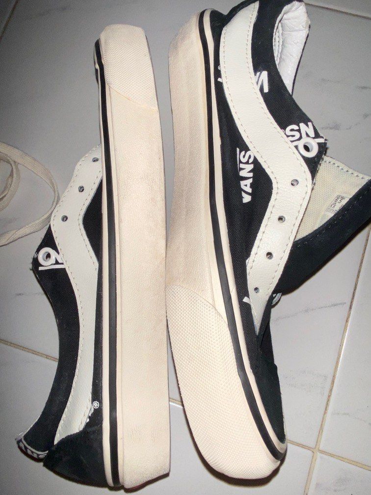 What company online makes vans shoes