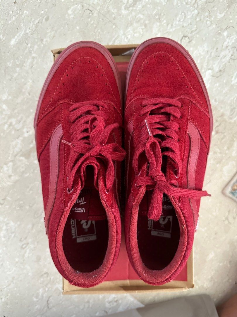 Red monochrome new arrivals vans