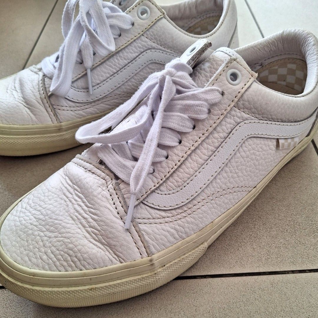 All white low discount vans