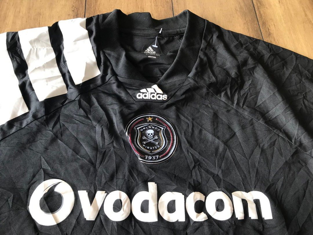 Very rare jersey jersi orlando pirates south africa league home 2017, Men's  Fashion, Activewear on Carousell