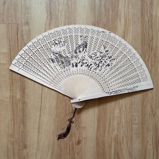 (Category: ) located in . Submitted by madame.minimal (Listing ID 1240625081, Image 1). Description: .