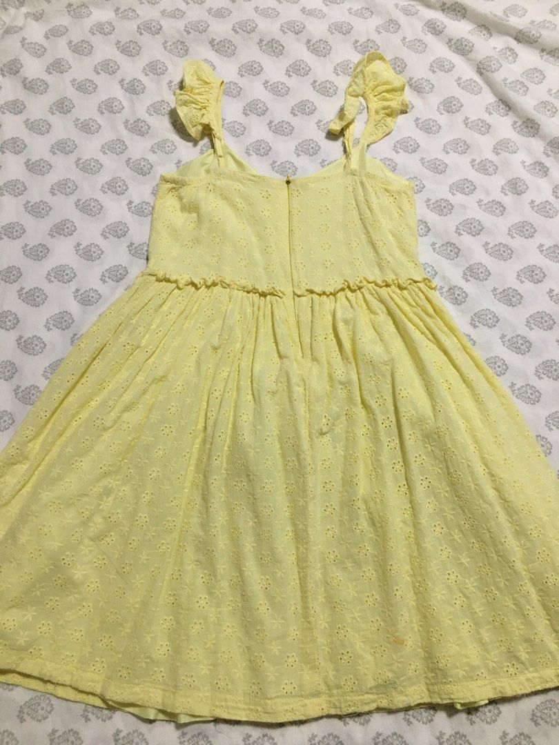 Yellow Dress for Kids (Category: Babies & Kids Fashion) located in Manila. Submitted by ampmd (Listing ID 1240685227, Image 1). Description: .