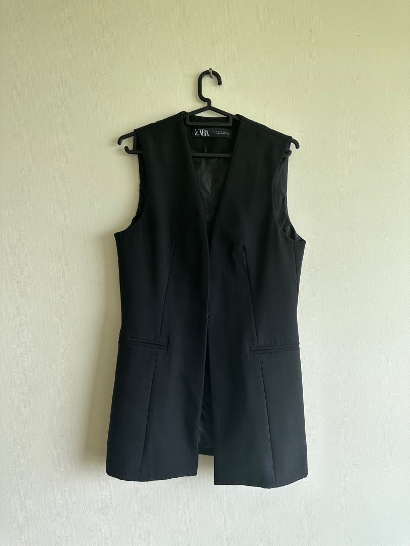 Zara Black Vest, Women's Fashion, Coats, Jackets and Outerwear on Carousell