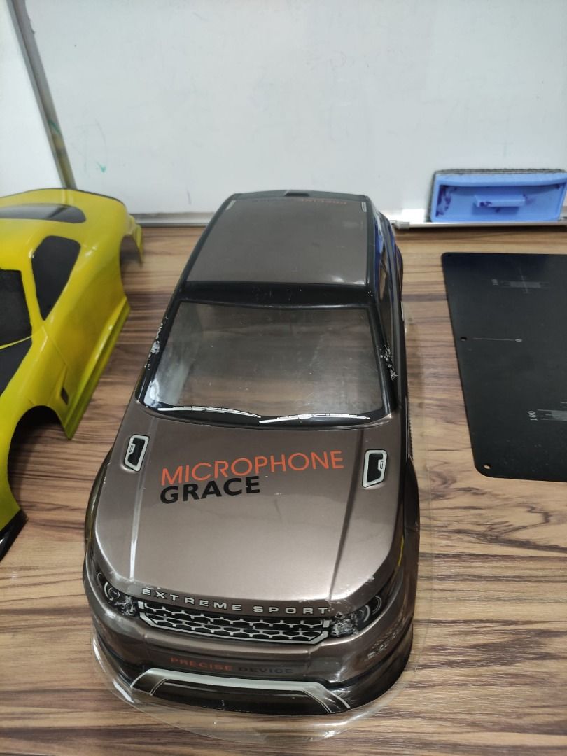 Range rover rc body top