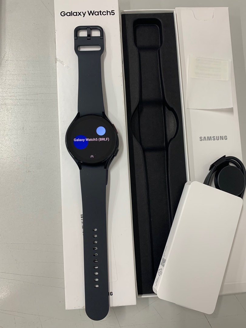 99%New Samsung Watch 5 44mm R910 Graphite, 手提電話, 智能穿戴裝置