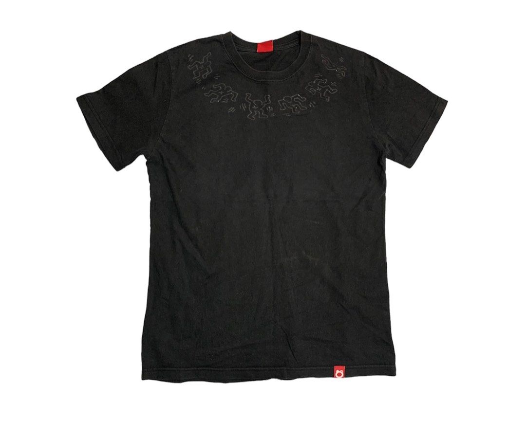 ✸ keith haring black faded shirt (Category: Tshirts & Polo Shirts ) located in Las Pinas. Submitted by cyamese (Listing ID 1244192576, Image 1). Description: brand: Bling Blick Tokyo size: L-XL condition: like new, thrifted mop: gcash / bpi mod: gogoexpress / same day delivery .