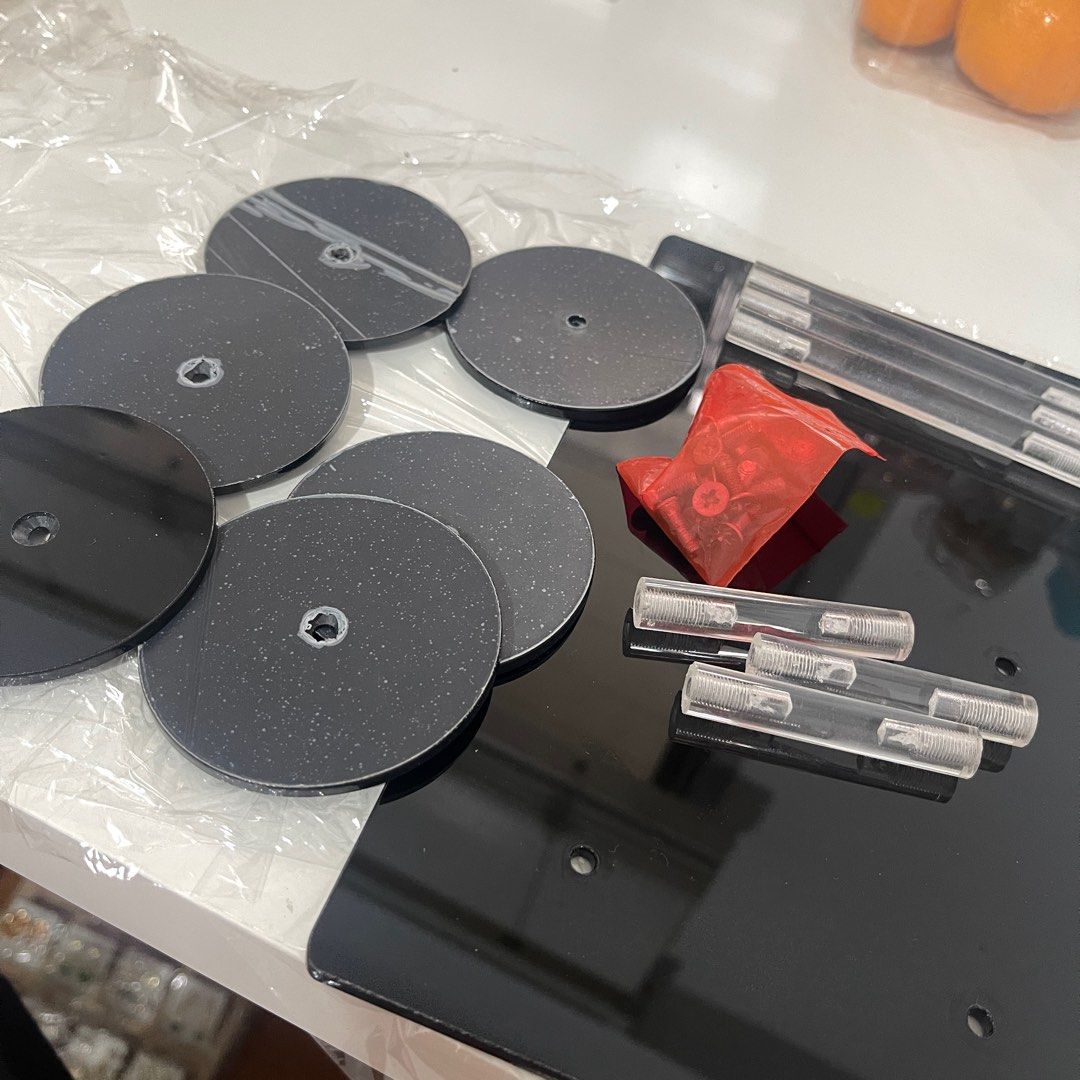 Acrylic transparent hand display stand Bubble Matt doll jewelry display