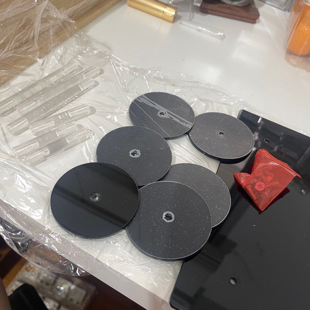 Acrylic transparent hand display stand Bubble Matt doll jewelry display