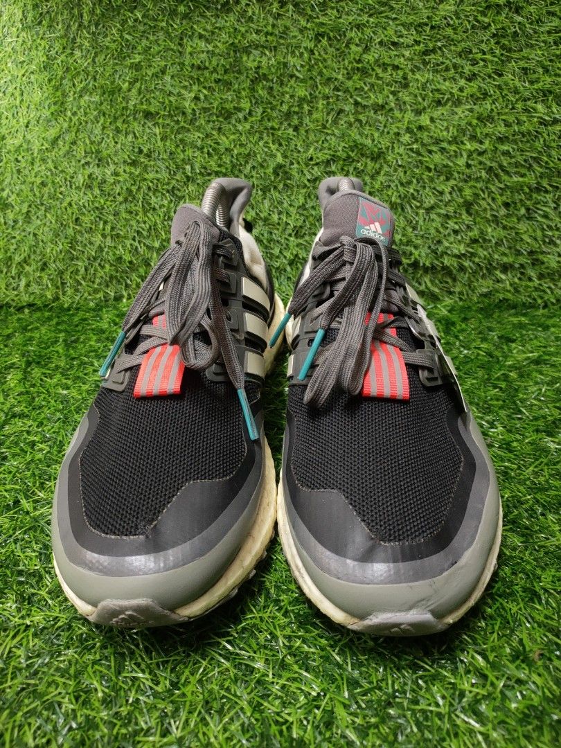 Adidas boost hotsell 8.5