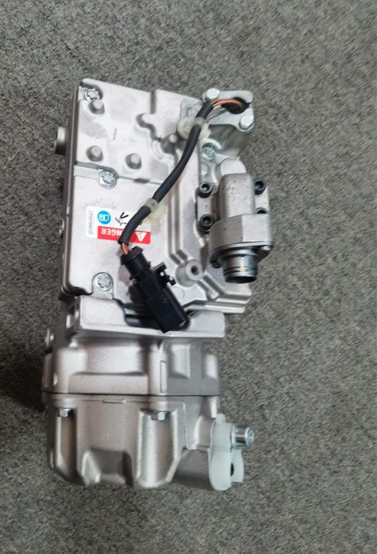 Audi A6 hybrid Aircon compressor new, Auto Accessories on Carousell