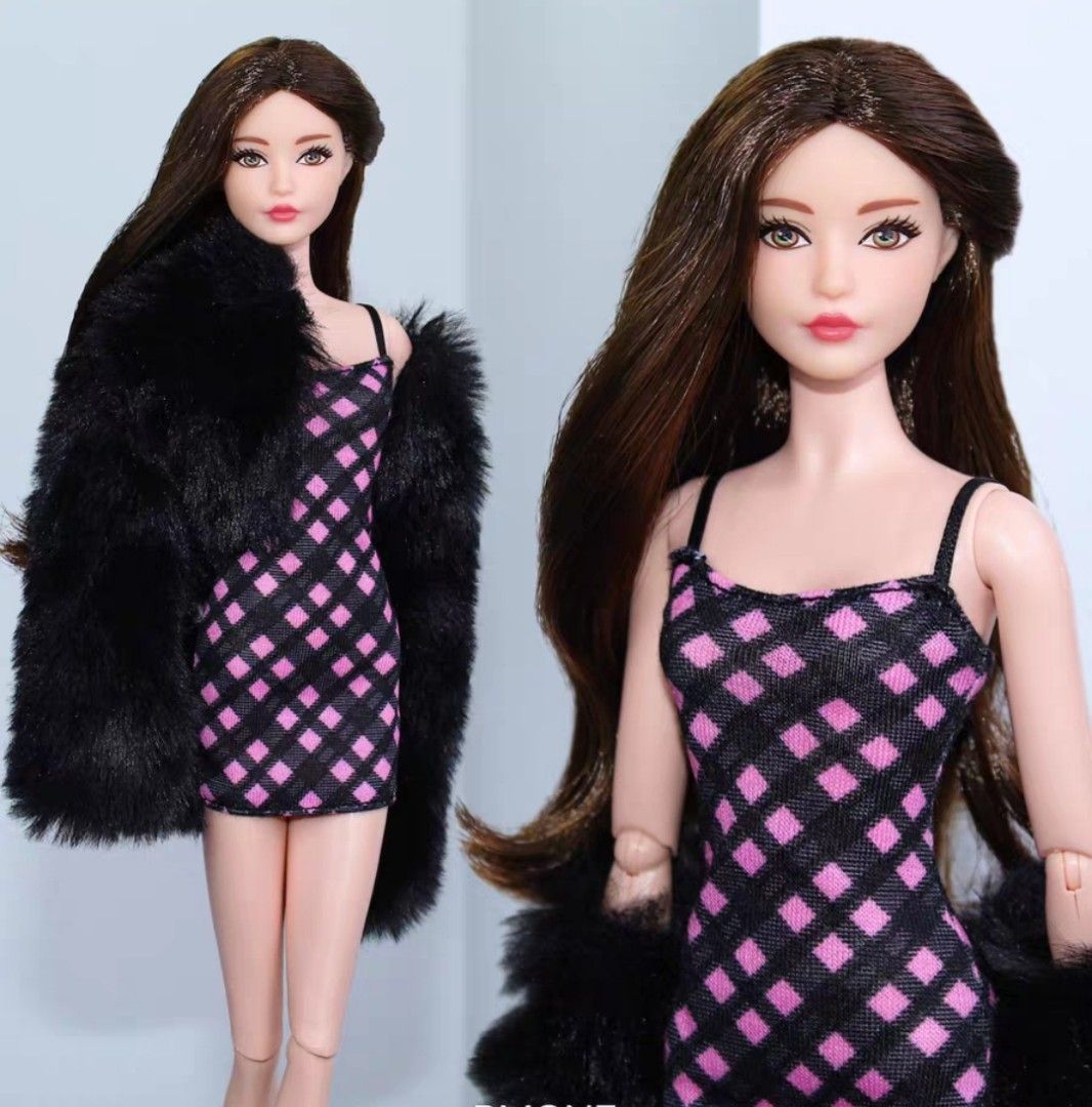 Barbie game shop barbie set