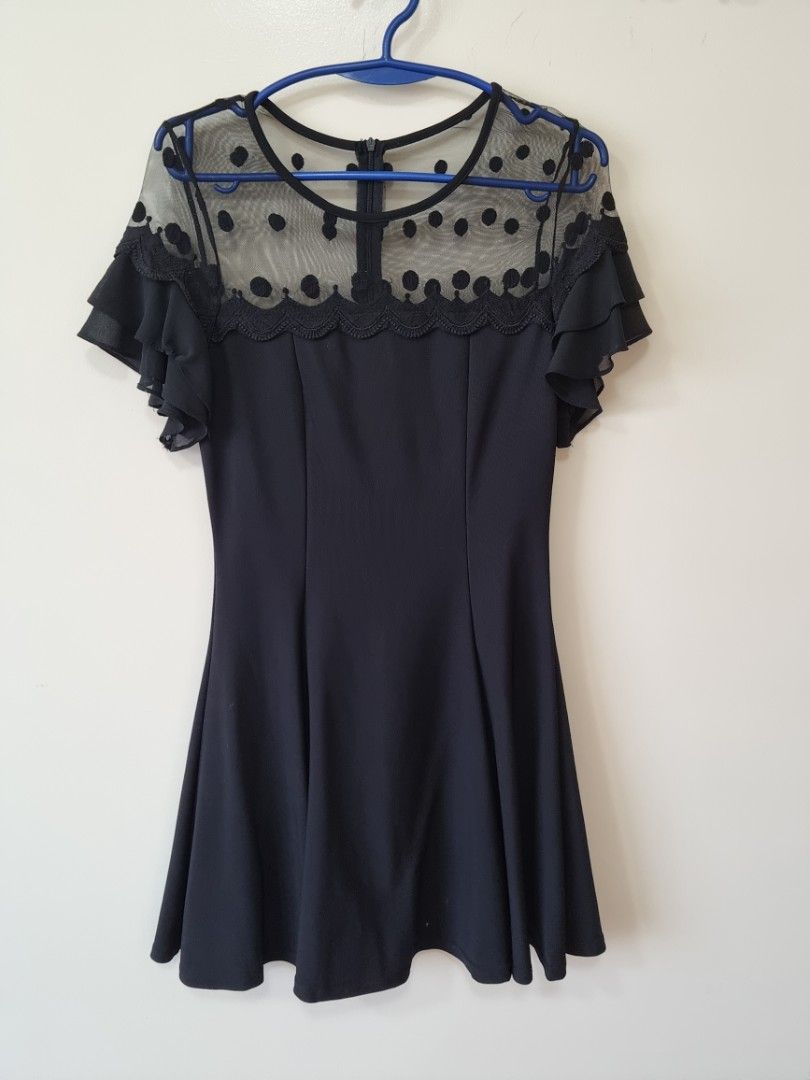 Black Party Dress (Category: Dresses) located in Paranaque City. Submitted by icabelulia (Listing ID 1244118351, Image 1). Description: .