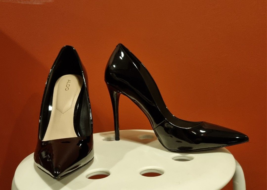 Black Patent Stessy Heels 4.5 by Aldo