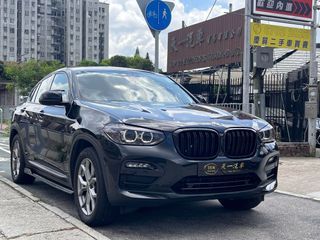 BMW X4 xDrive20i xLine (A)