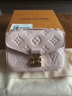 Louis Vuitton Rare 2022 Micro pochette Metis, Luxury, Bags & Wallets on  Carousell
