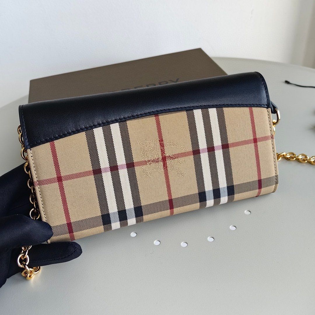 burberry clutch wallet