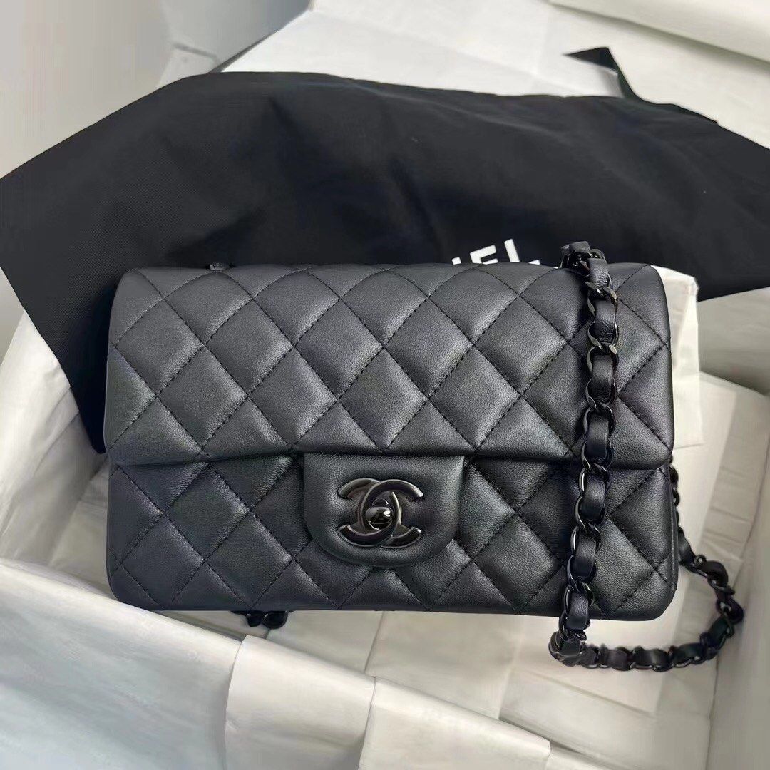 Chanel 23B mini CF so black, Women's Fashion, Bags & Wallets, Cross-body  Bags on Carousell