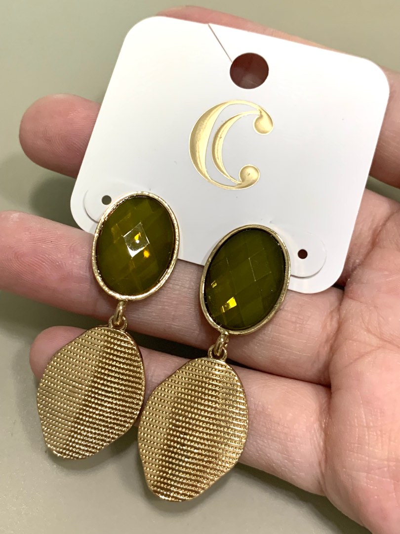 CHARMING CHARLIE only1 Women s Fashion Jewelry Organisers Earrings on Carousell