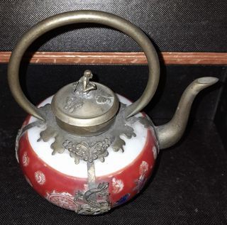 China Antique Dynasty Porcelain Tea Pot