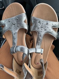 (Category: ) located in . Submitted by aneedda (Listing ID 1244094515, Image 1). Description: .