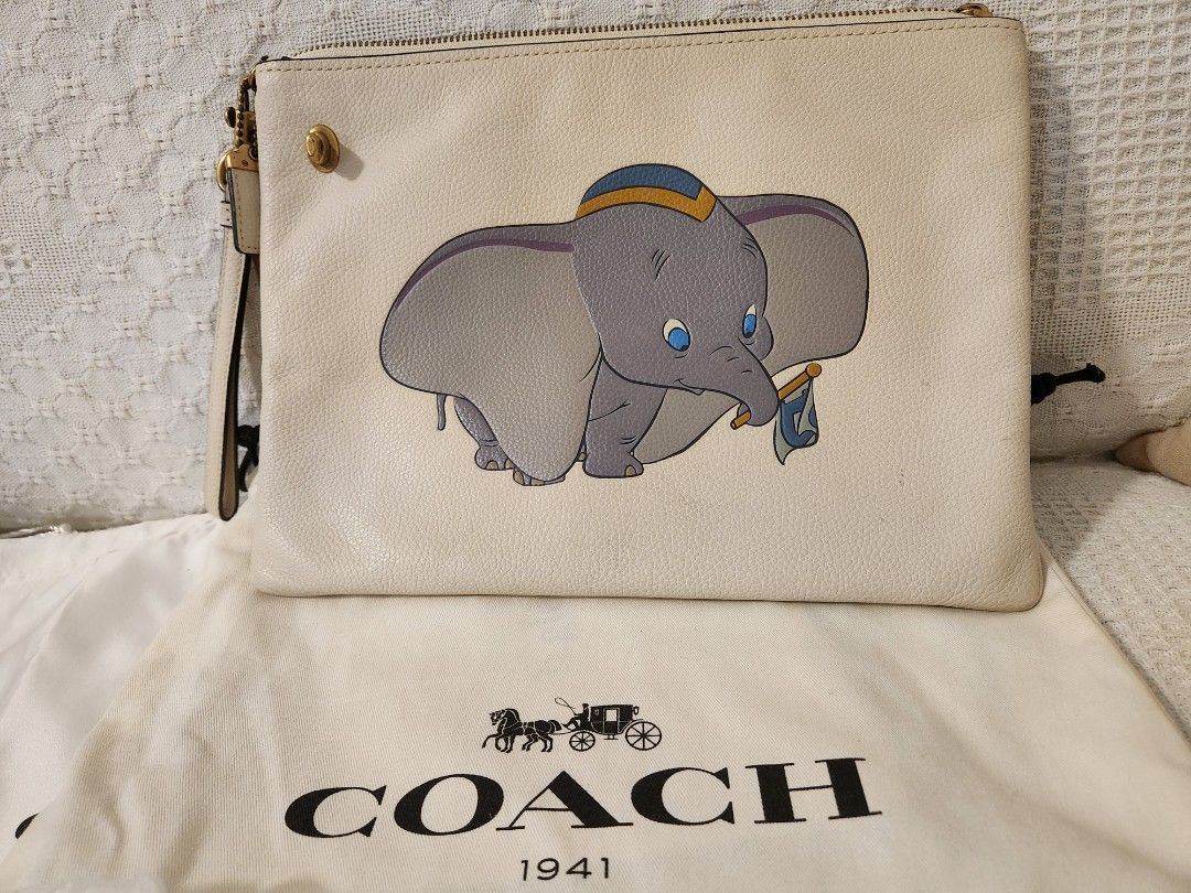 Coach dumbo clutch shop