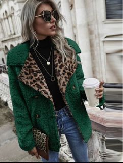 (Category: ) located in . Submitted by fashionistasss02 (Listing ID 1244187508, Image 1). Description: .