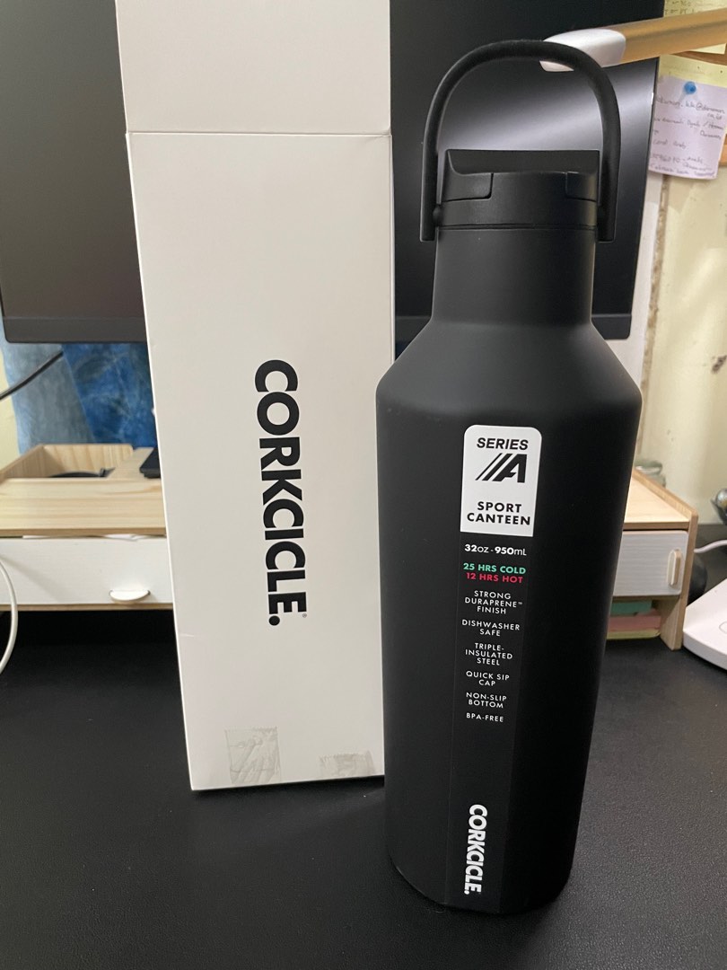 NEW Corkcicle 32oz series A sport canteen on Carousell