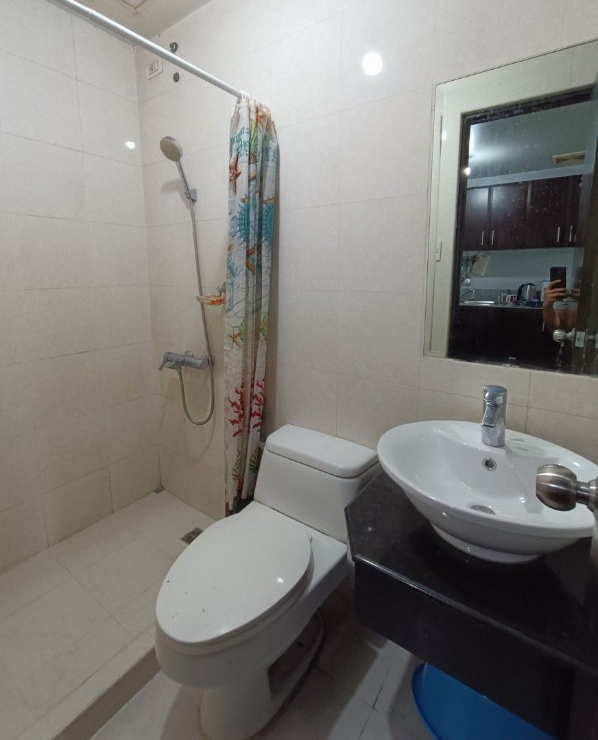 Cubao Condo Manhattan Parkway on Carousell