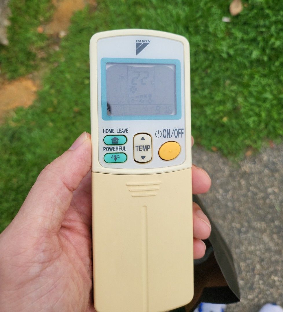 Daikin aircon remote control, TV & Home Appliances, Air Conditioners