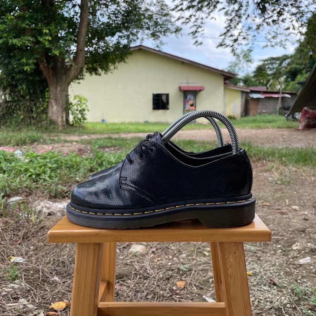 Docmart 1461 on sale