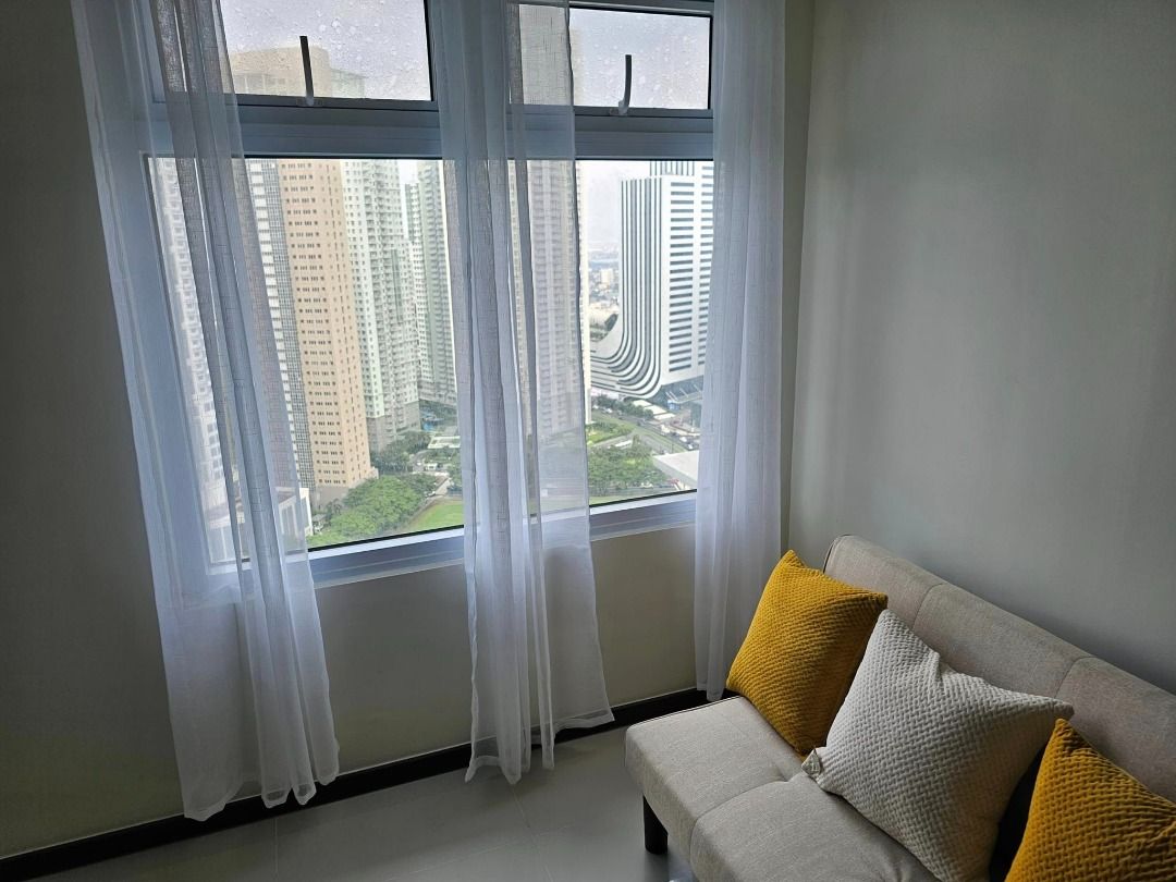 FOR RENT Trion Tower 3, BGC, 1BR, Fully furnished *BRAND NEW