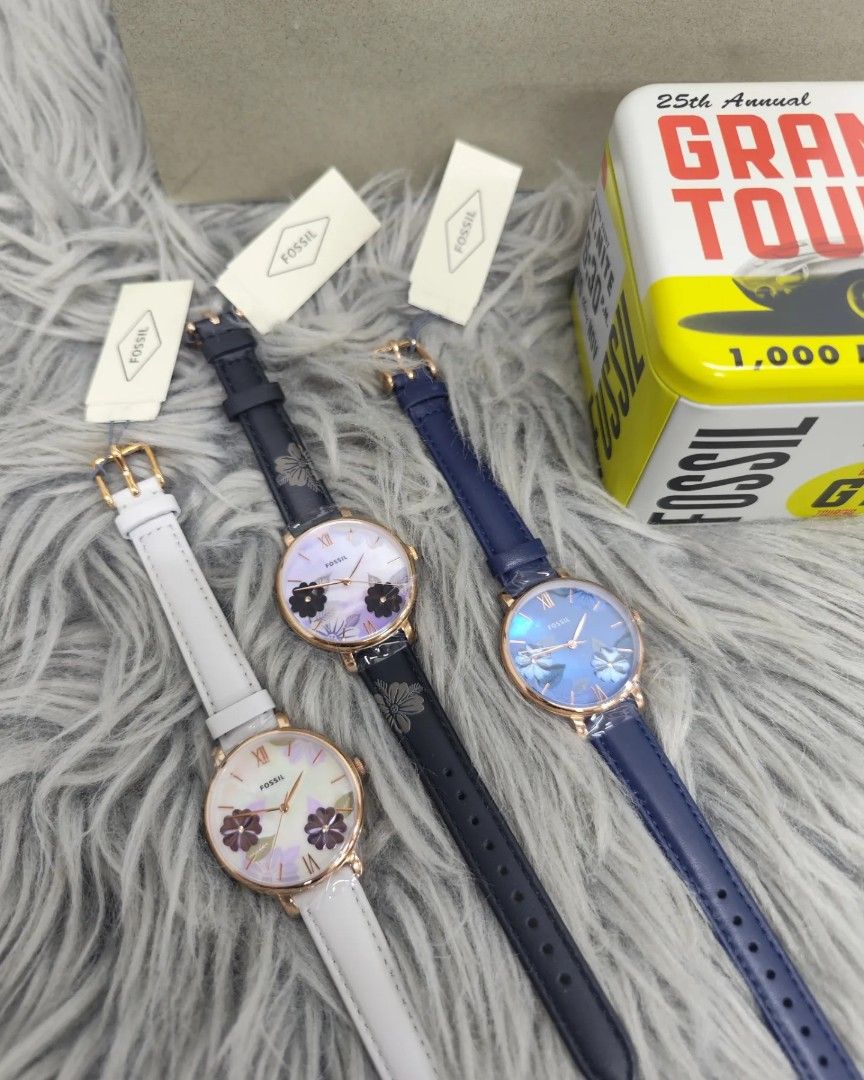 Fossil watch with flowers top
