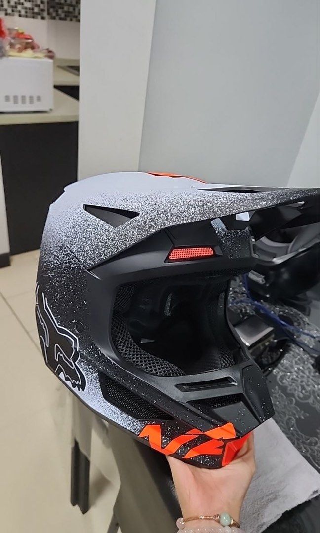 V2 bnkz hot sale helmet