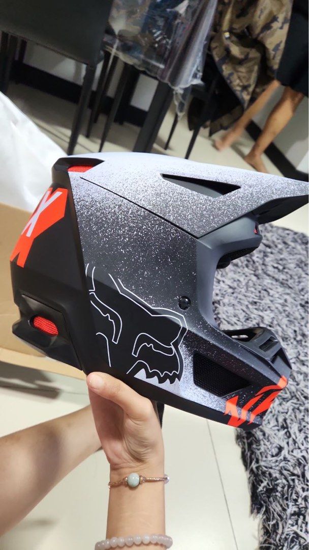 Fox v2 best sale bnkz helmet