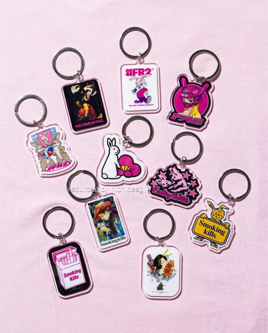 FR2 CAPSULE KEYCHAIN