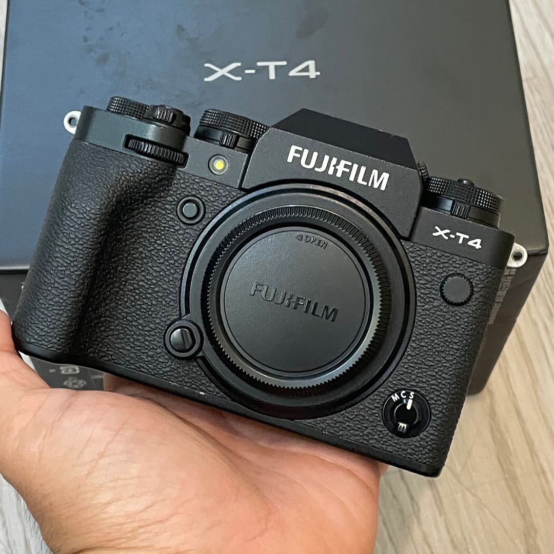 FUJI XT4 XT4 (26kSC), Photography, Cameras on Carousell