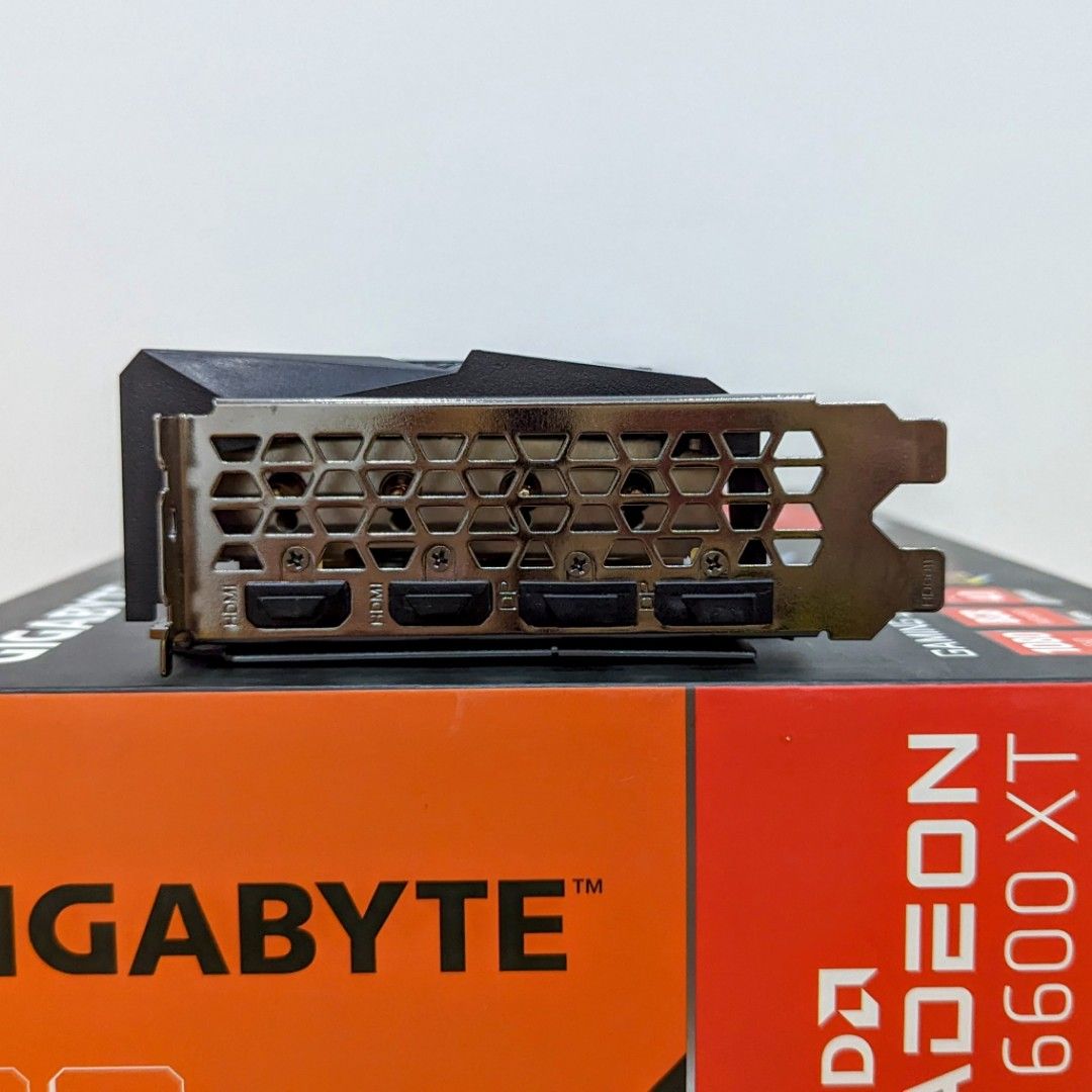 GIGABYTE Gaming OC Pro RX 6600 XT till Nov 2024 + Receipt + Box, Computers & Tech, Parts