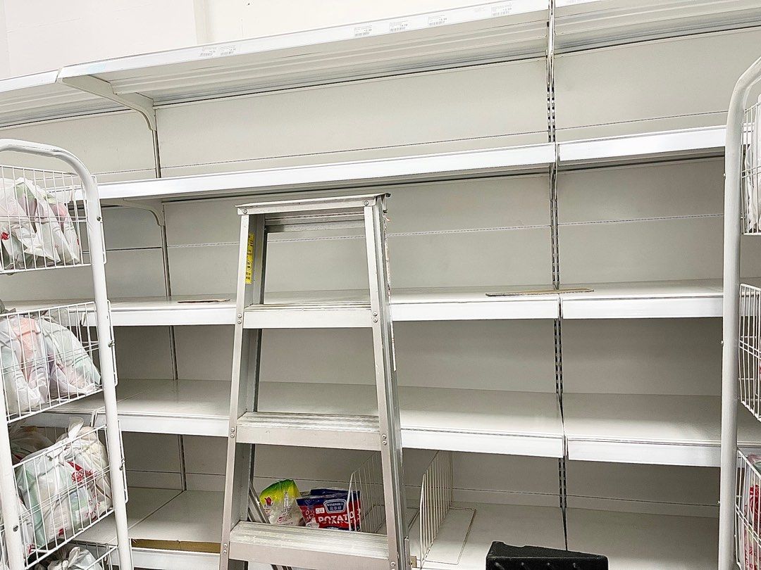 [CLEARANCE SALE] Gondola Shelving Rack | Retail Display Rack ...