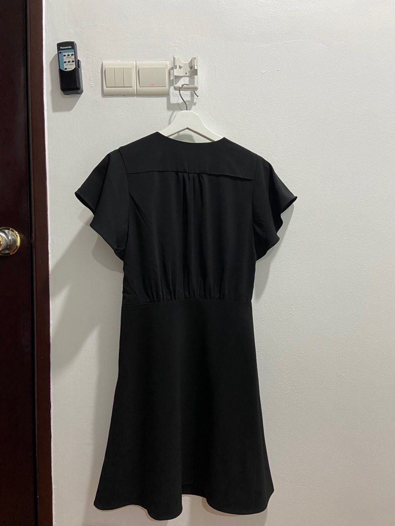 H&m black on sale work dress